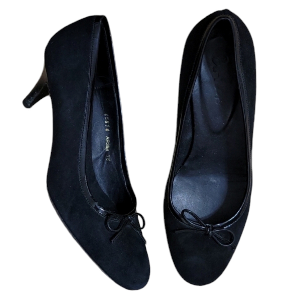 Boden Black Suede Bow Tie Heels Round Toe Size 6